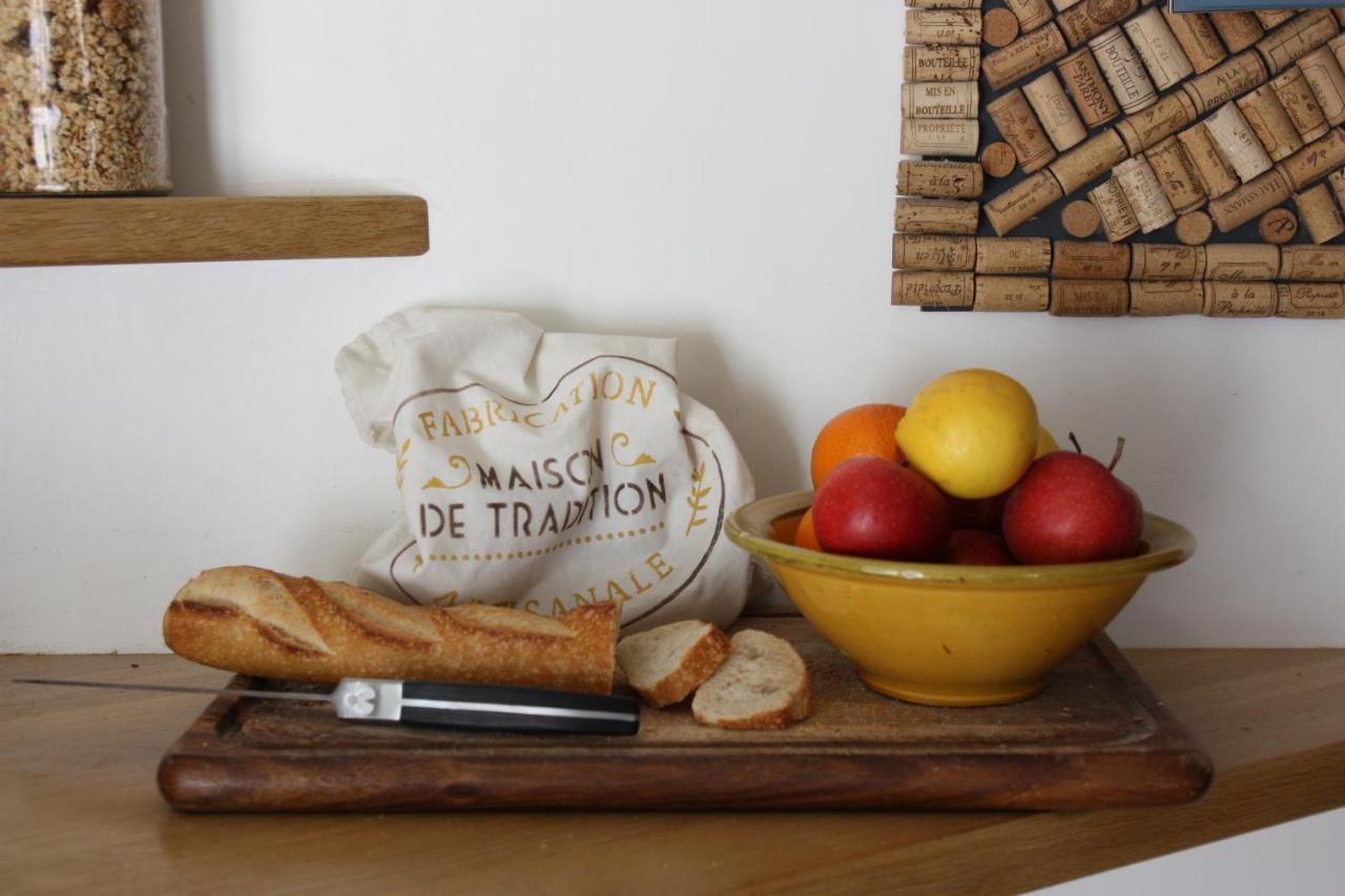 Un Jardin Secret Bed & Breakfast Yzeron Bagian luar foto